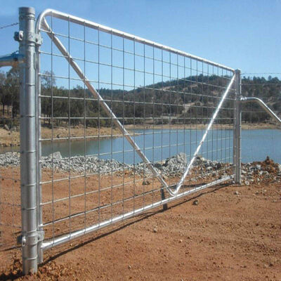 Farm Fencing Rust Resistant Sheep Goat Fence Panels Steel Livestock Panels 3.6m