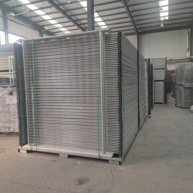 Round Tube Portable Goat Panels PVC Coated Goat Corral Panels